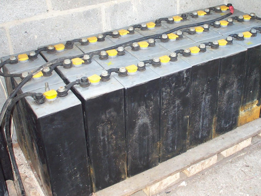 batteries.jpg batteries.jpg